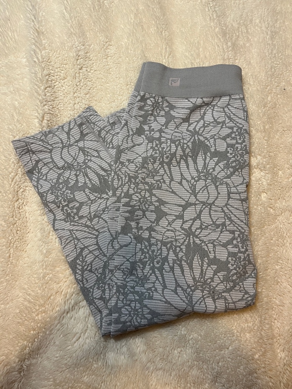 Fabletics Sebastian Gray Floral-Print 3/4 Leggings
